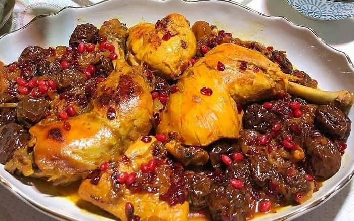 خورش آلو مرغ با قره قروت